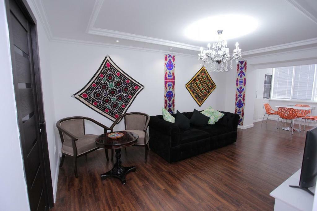 Overlooking Registan Square Luxury 2 Bedrooms Apartment ซามาร์คันด์ ภายนอก รูปภาพ